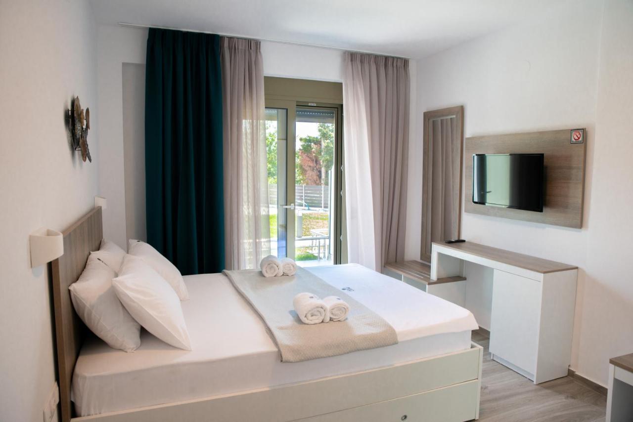 Oliva Suites Nikiti  Ngoại thất bức ảnh