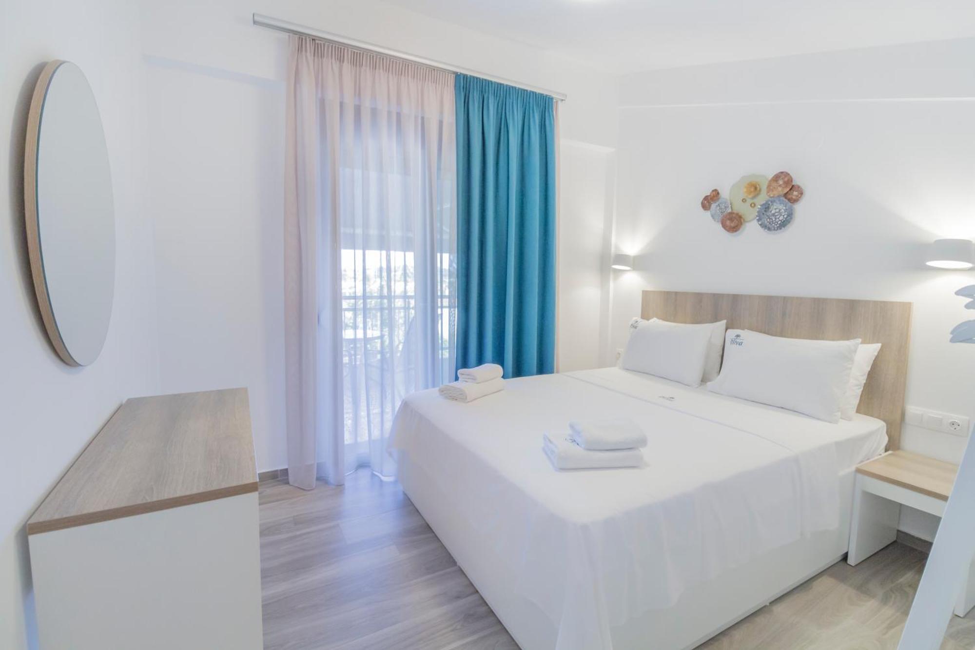 Oliva Suites Nikiti  Ngoại thất bức ảnh