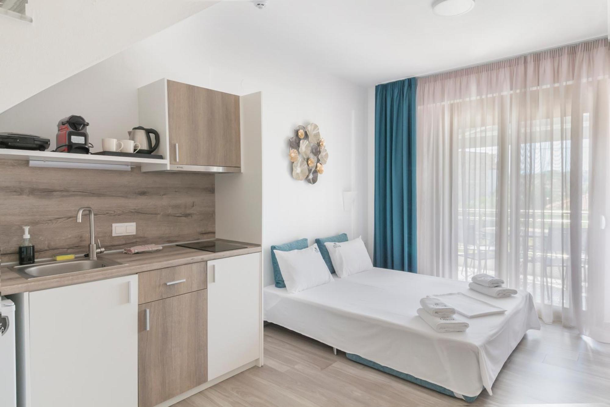 Oliva Suites Nikiti  Ngoại thất bức ảnh